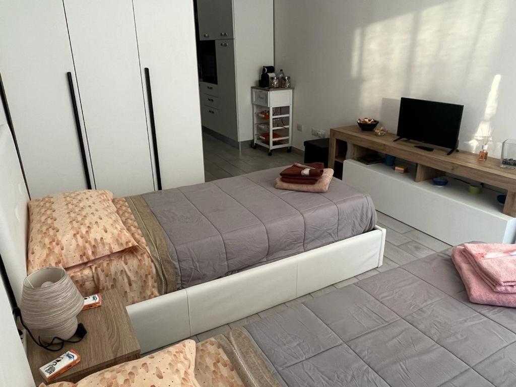 קולוניו מונצזה Einaudi Apartment מראה חיצוני תמונה