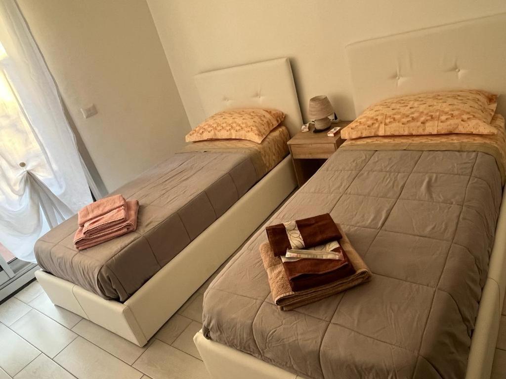 קולוניו מונצזה Einaudi Apartment מראה חיצוני תמונה