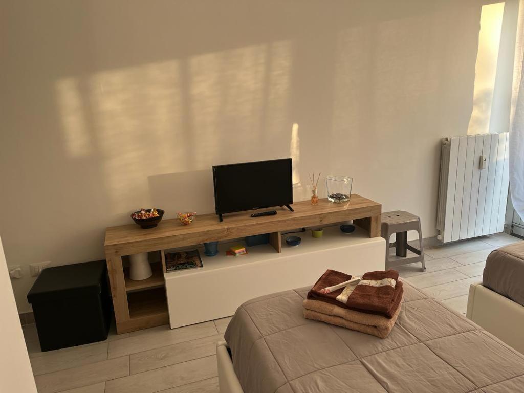 קולוניו מונצזה Einaudi Apartment מראה חיצוני תמונה