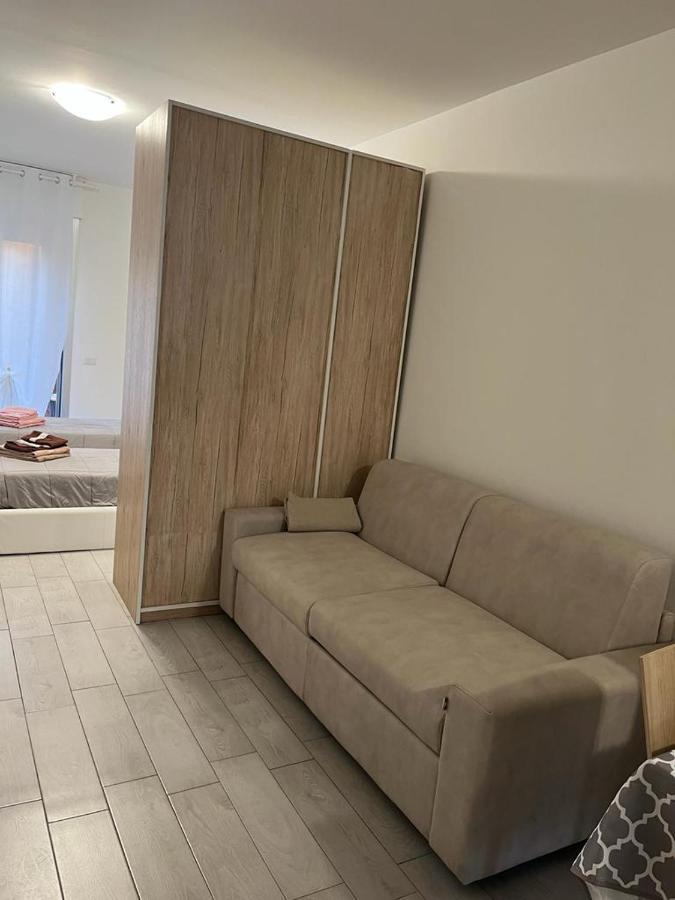 קולוניו מונצזה Einaudi Apartment מראה חיצוני תמונה