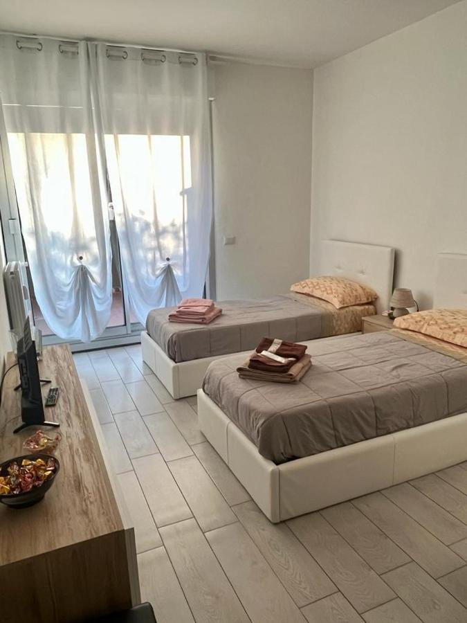קולוניו מונצזה Einaudi Apartment מראה חיצוני תמונה