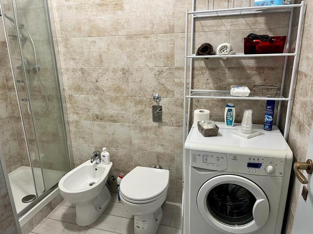קולוניו מונצזה Einaudi Apartment מראה חיצוני תמונה