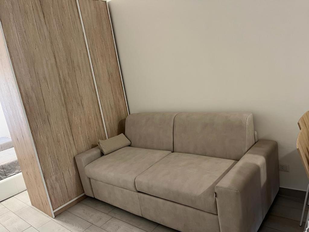 קולוניו מונצזה Einaudi Apartment מראה חיצוני תמונה