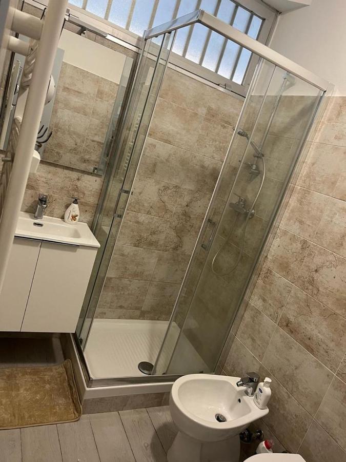 קולוניו מונצזה Einaudi Apartment מראה חיצוני תמונה